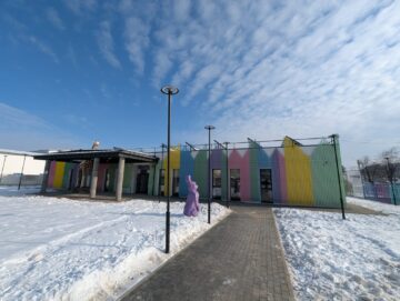 Ministrul Dezvoltării, Cseke Attila, a inaugurat marți noua creșă din Siret