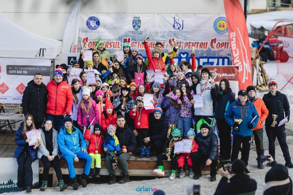Rezultate bune pentru micii schiori de la Clubul Copiilor Vatra Dornei, la Concursul „Bucuriile zăpezii”