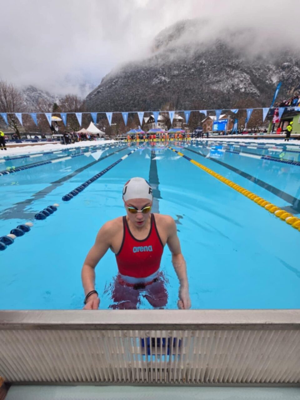 Aur și record continental pentru Daria Silișteanu, la Campionatul European de înot în ape înghețate