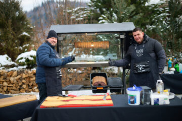 Spectaculoasă tabără gastronomică dedicată cărnii de vită, la Câmpulung Moldovenesc