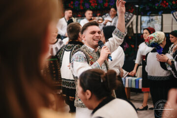 Frânturi din lumea satului de odinioară, la Vicovu de Sus