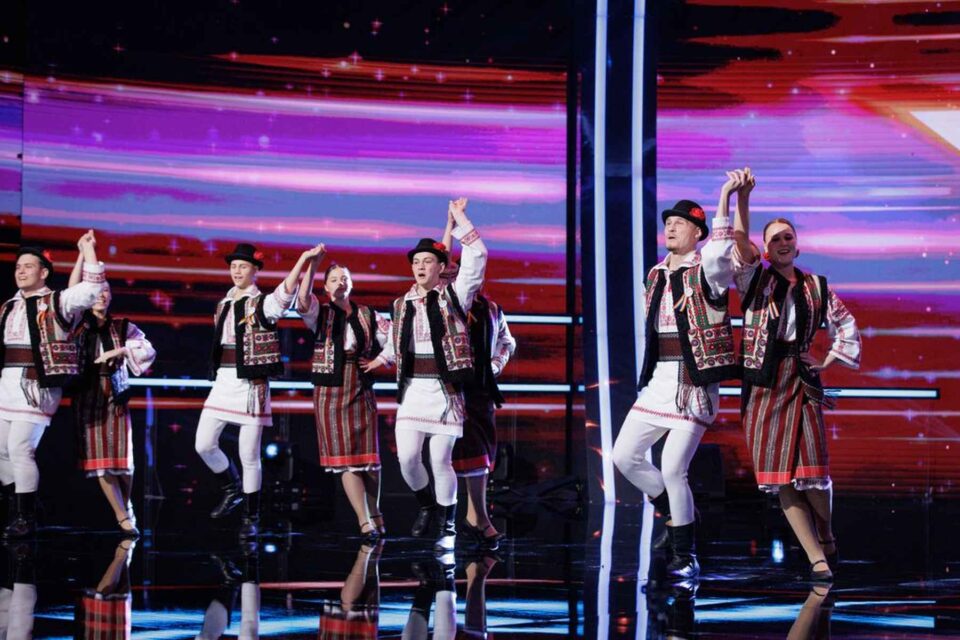 Ansamblul Românesc Folcloric „Carpatica” din Torino (Italia) 