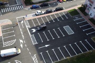 Locuri de parcare scoase la licitație pe strada Păcii