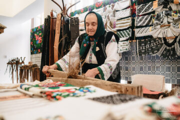 Frânturi din lumea satului de odinioară, la Vicovu de Sus