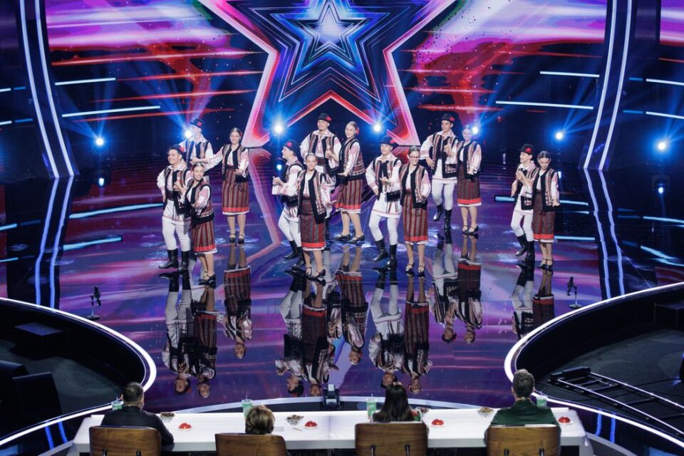 Ansamblul Românesc Folcloric „Carpatica” din Torino (Italia)