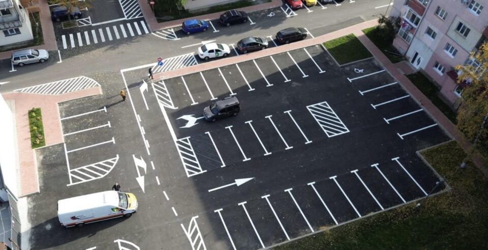 Etapa a II-a de licitare a locurilor de parcare de domiciliu, anunțată de Primăria Suceava