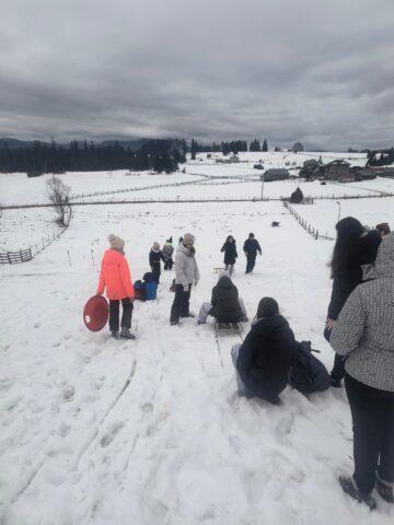 „Iarna în Poieniță” a adus bucuria sporturilor de iarnă la Poiana Stampei