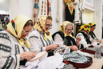 Momente artistice de neuitat, la „Șezătoarea Vicovenilor”, un eveniment dedicat tradițiilor autentice