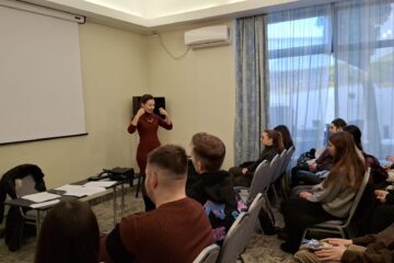 Atelier pentru tinerii ATOS. „ÎNVAȚĂ SĂ ÎNVEȚI – Tehnici de memorare rapidă!”