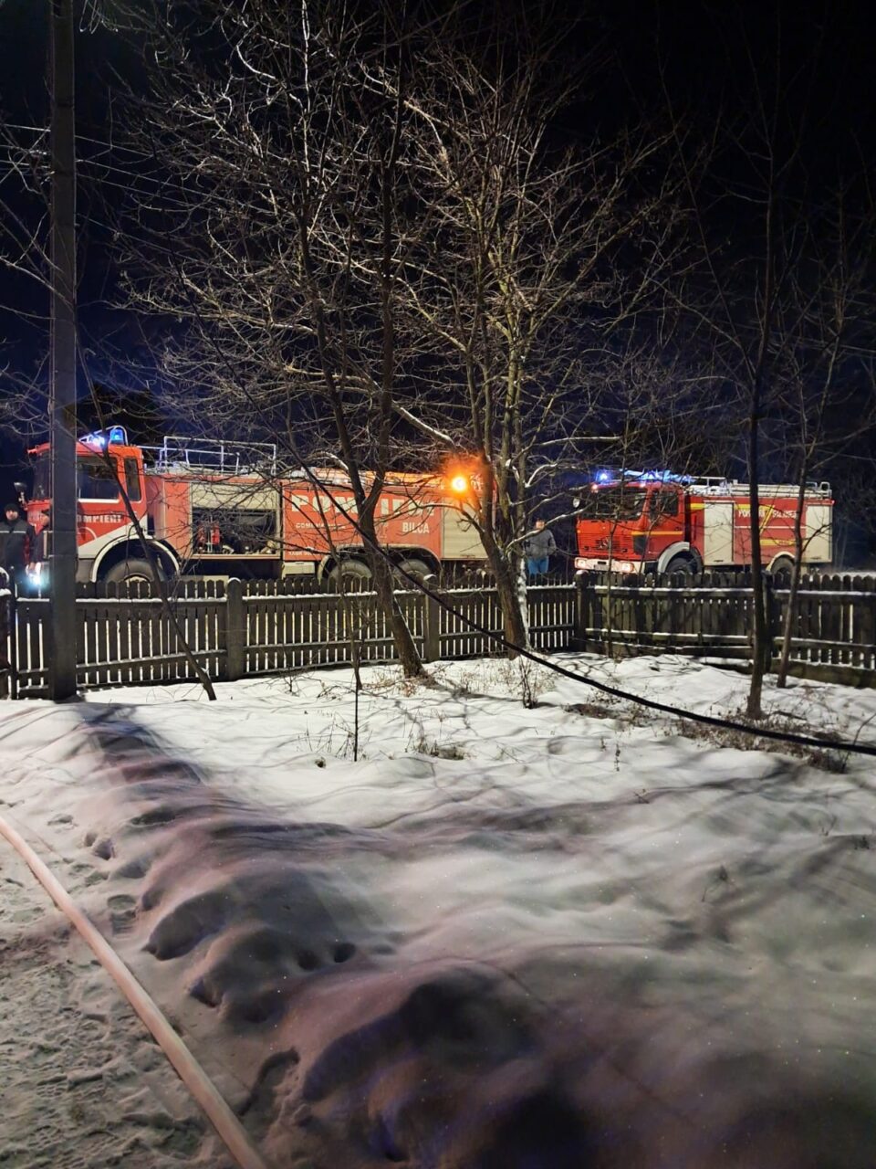 Un bătrân de 99 de ani a murit în locuința sa, după ce aceasta a luat foc