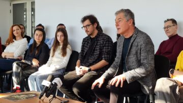 ”Dealurile Californiei”, spectacol cu o distribuție generoasă, energie unică și muzică live, pe scena TMMVS