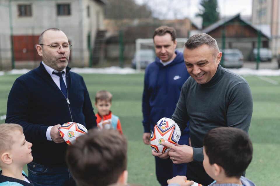 Programul național „Ora de Fotbal” a ajuns în școlile gimnaziale din Vatra Dornei