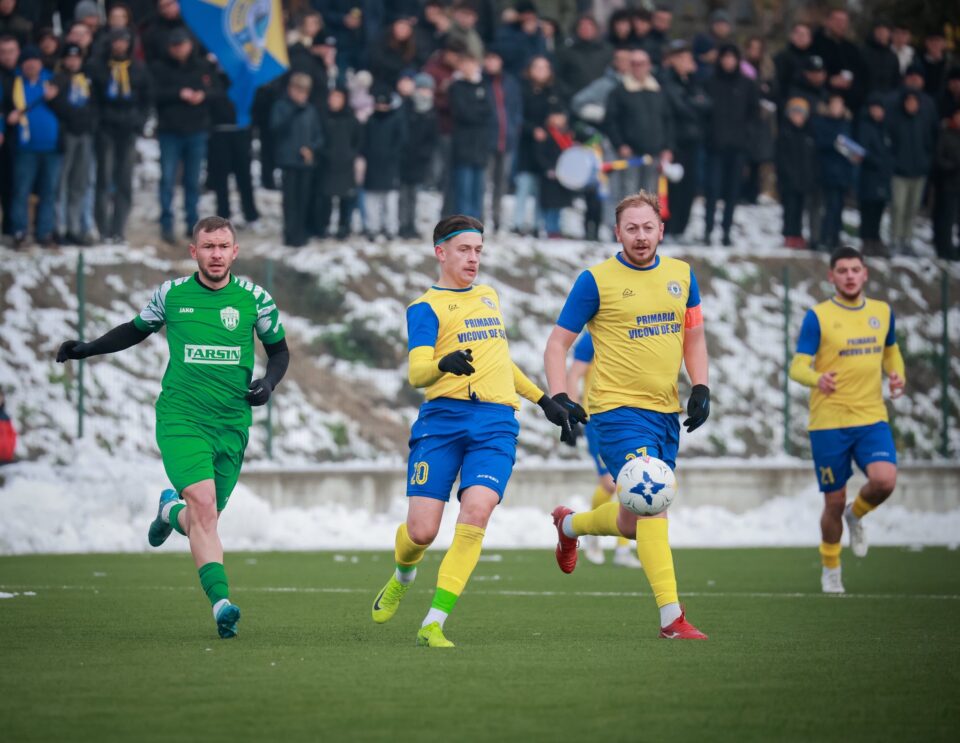 Bradul Putna și CS Vicovu de Sus sunt principalele candidate la titlu