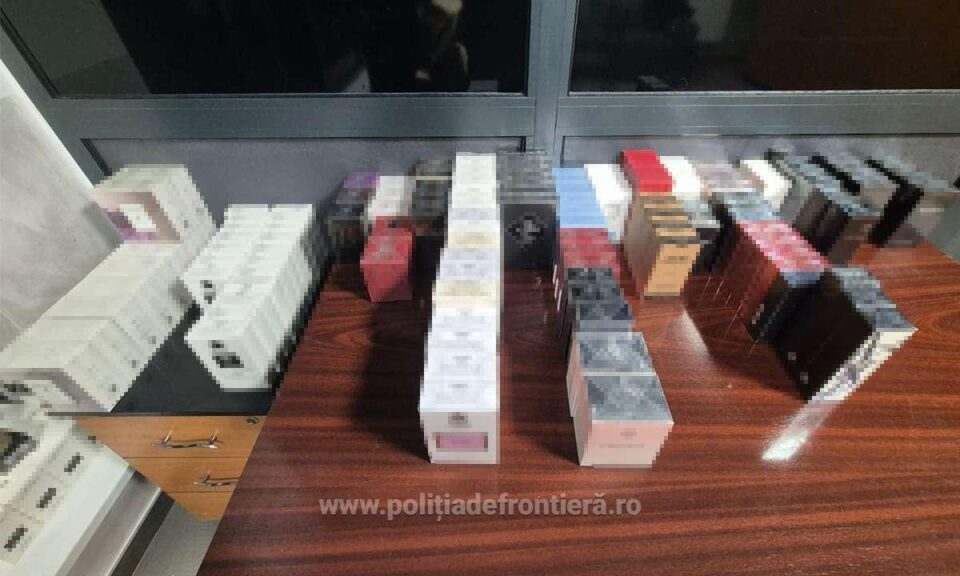 Parfumuri în valoare de 9.000 de euro, confiscate de la un ucrainean, în PTF Siret