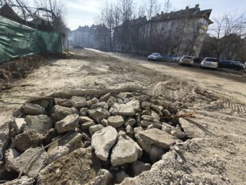 Garajele din zona Pieței Burdujeni, demolate în doar patru zile de Primăria Suceava