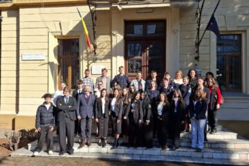 Elevi ai Colegiului „Eudoxiu Hurmuzachi”, din nou pe podium, la Concursul județean „Locuri, Oameni, Valori”