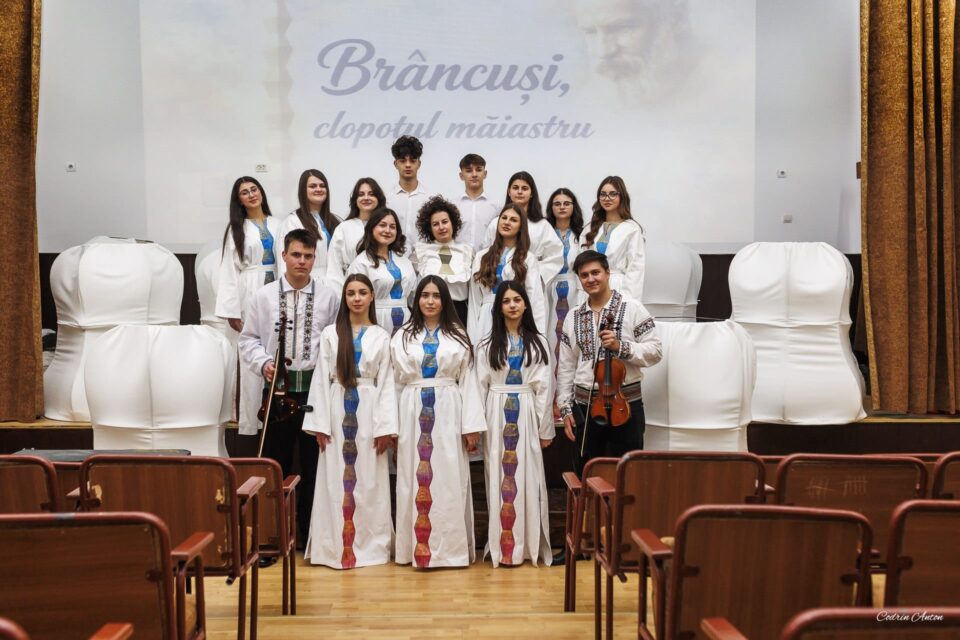 ”Brâncuși, clopotul măiastru”, joi, pe scena teatrului „Matei Vișniec” Suceava