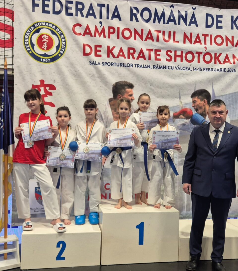 Recoltă de 26 de medalii adusă de sportivii antrenați de Ovidiu Sfetcu de la naționalele de Karate Shotokan