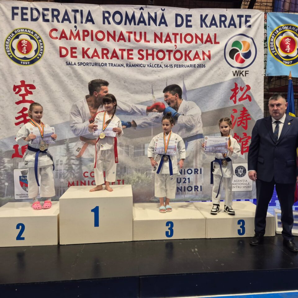 Recoltă de 26 de medalii adusă de sportivii antrenați de Ovidiu Sfetcu de la naționalele de Karate Shotokan