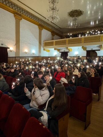 Campanie de prevenție Antidrog la Rădăuți, cu expertul Cătălin Țone