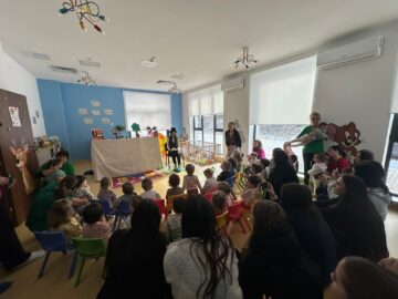 Tinere talente, copii fericiți: formăm personal calificat pentru creșe