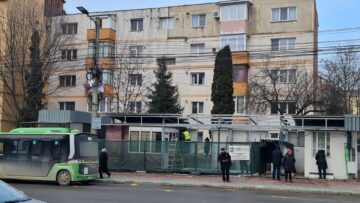 Stațiile TPL de la Spital și Obcini (Flori), renovate prin parteneriat public-privat
