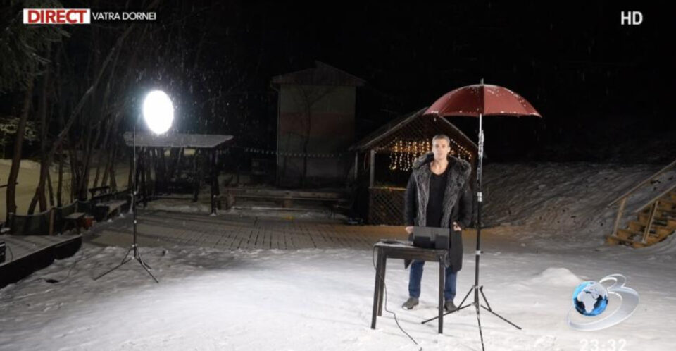 La Vatra Dornei, Mircea Badea a făcut emisiunea afară, în ninsoare