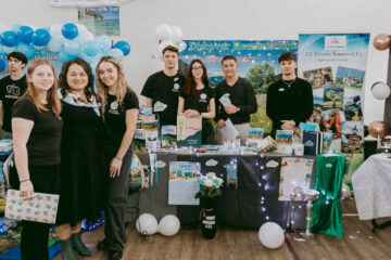 Educație aplicată la Rădăuți: Târgul Firmelor de Exercițiu „The Future Is Bright!”, la a treia ediție