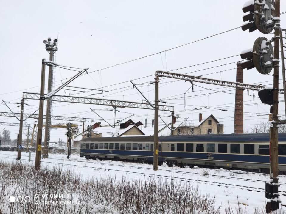 Traficul feroviar spre și dinspre București, dat total peste cap. Sute de minute de întârziere aproape pentru fiecare tren - Fotografie generică