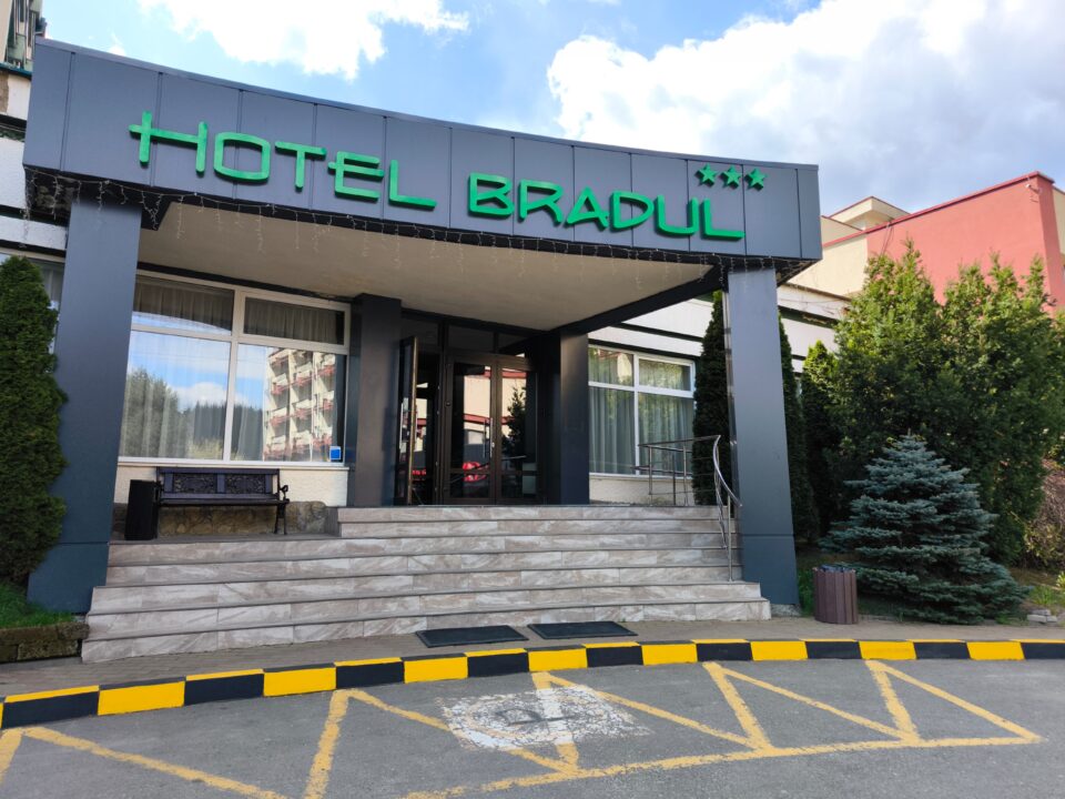 Ofertă specială de Paște la hotelul Bradul din Vatra Dornei