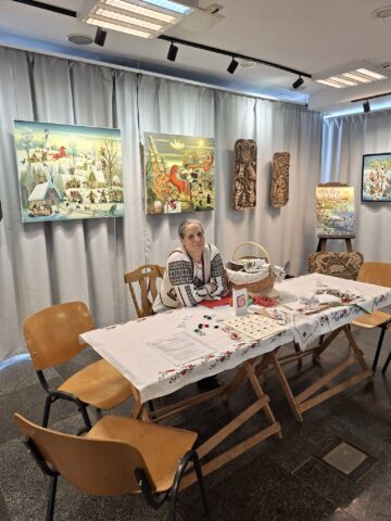 Atelier de cusături tradiționale dedicat mărțișorului, la Centrul Cultural „Bucovina”