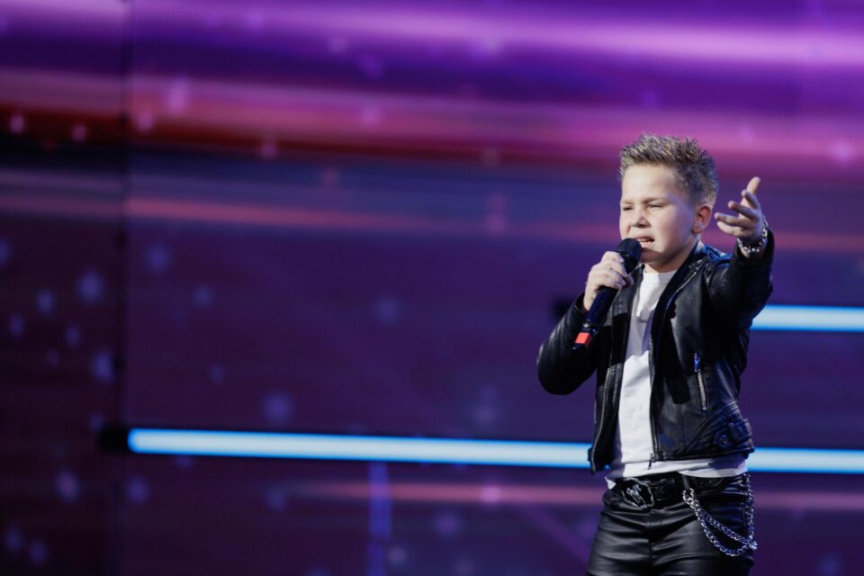 Lucas Moroșan, din Valea Moldovei, în vârstă de 9 ani, a impresionat juriul de la „Românii au Talent”