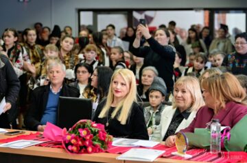 Număr impresionant de participanți la Festivalul-concurs „Bucovina – tradiție, cultură, spiritualitate”, la Vicovu de Sus