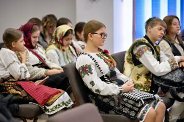 Număr impresionant de participanți la Festivalul-concurs „Bucovina – tradiție, cultură, spiritualitate”, la Vicovu de Sus