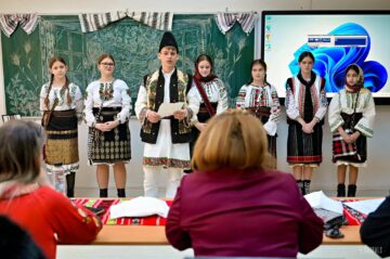 Număr impresionant de participanți la Festivalul-concurs „Bucovina – tradiție, cultură, spiritualitate”, la Vicovu de Sus