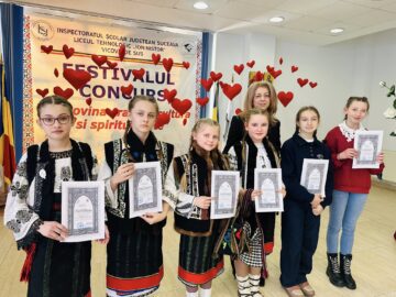 Număr impresionant de participanți la Festivalul-concurs „Bucovina – tradiție, cultură, spiritualitate”, la Vicovu de Sus