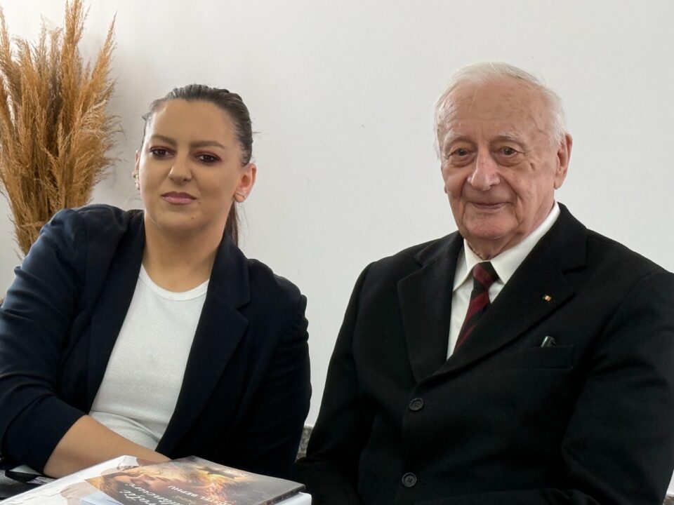 Artistul Radu Bercea împreună cu criticul drd. Delia Ioana Leizeriuc