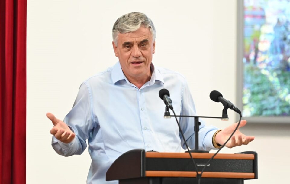 Ioan Pavăl, primarul comunei Dumbrăveni