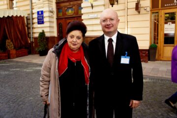 Elena Purice, mama prorectorului USV Ștefan Purici, predă la 80 de ani. Ține vie limba română în regiunea Cernăuți Elena Purice, mama prorectorului USV Ștefan Purici, predă la 80 de ani. Ține vie limba română în regiunea Cernăuți