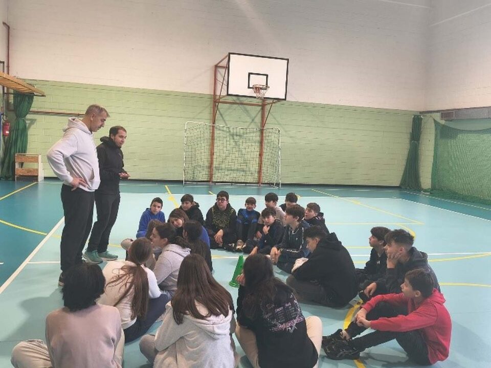 Punți educaționale între Seveso și Suceava: Elevii Școlii „Ion Creangă”, în inima învățării europene Punți educaționale între Seveso și Suceava: Elevii Școlii „Ion Creangă”, în inima învățării europene