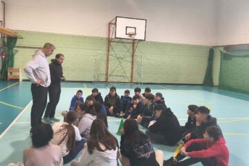 Punți educaționale între Seveso și Suceava: Elevii Școlii „Ion Creangă”, în inima învățării europene Punți educaționale între Seveso și Suceava: Elevii Școlii „Ion Creangă”, în inima învățării europene