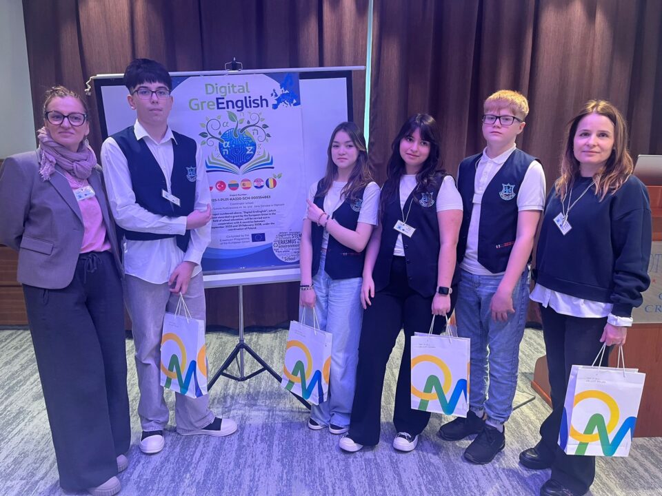 Elevii de gimnaziu pășesc în Europa verde a programului Erasmus+ Elevii de gimnaziu pășesc în Europa verde a programului Erasmus+