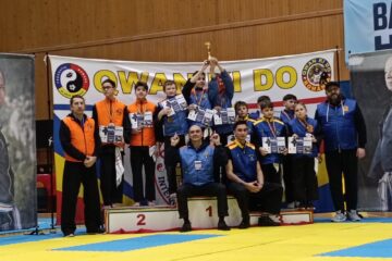 Medalii de aur pentru sportivii fălticeneni la Campionatul Național de Qwan Ki Do Medalii de aur pentru sportivii fălticeneni la Campionatul Național de Qwan Ki Do