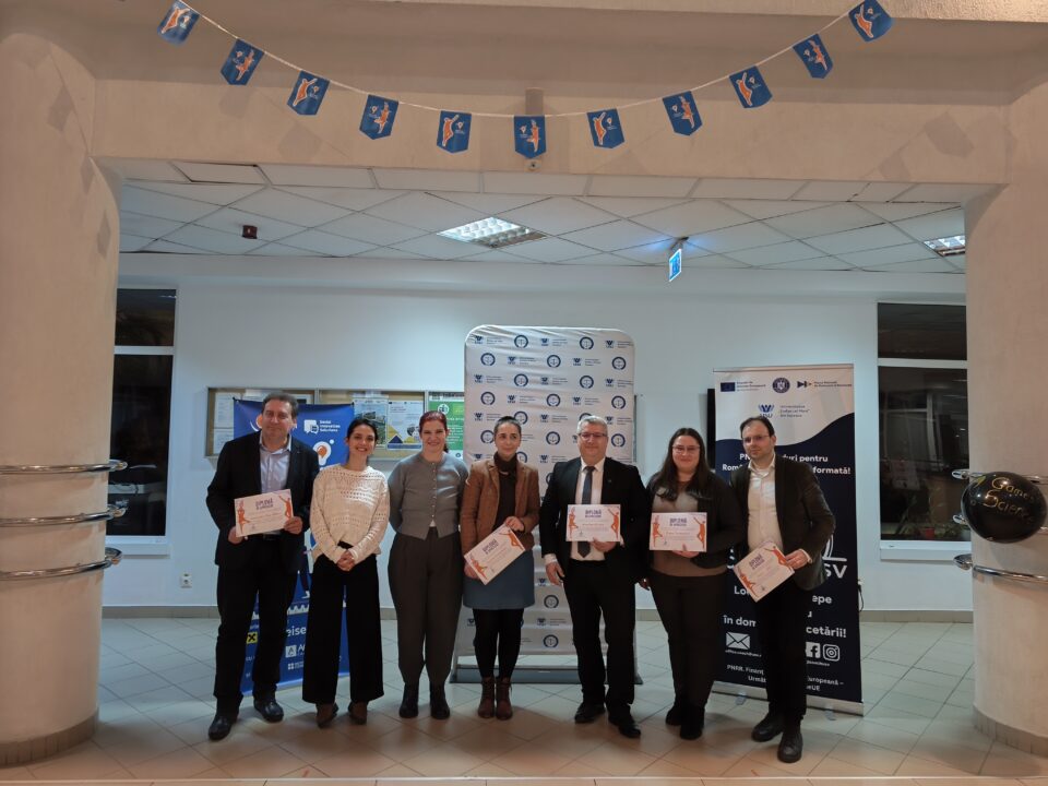 Membrii juriului și coordonatoarele proiectului