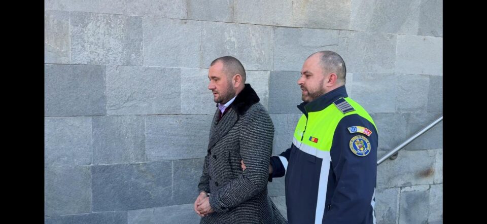 Primarul din Mitocu Dragomirnei, Radu Reziuc, arestat pentru 30 de zile