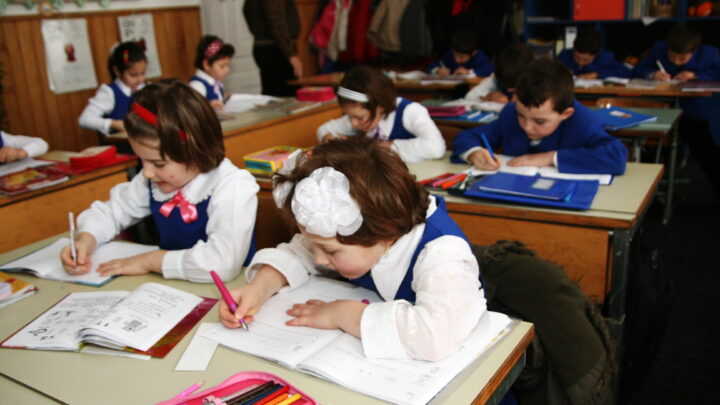 Aproape 7.800 de elevi pentru clasa pregătitoare, din toamnă. Înscrierile încep pe 31 martie