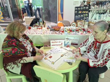 A început Târgul Mărțișorului la Shopping City Suceava