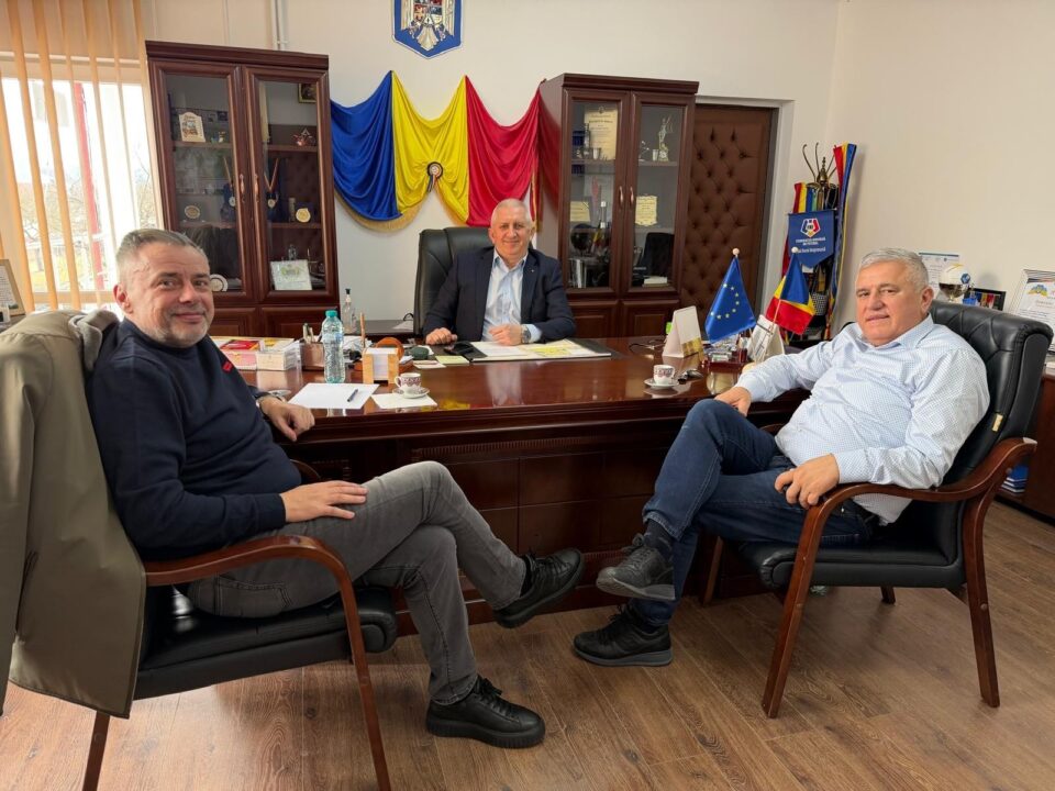 Conducerea PNL Suceava a început cu edilul din Vicovu de Sus, Vasile Iliuț, consultările cu primarii liberali din județ