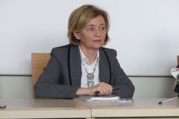 Prorectorul responsabil cu baza materială și probleme studențești, prof. univ. dr. Gabriela Prelipcean Prorectorul responsabil cu baza materială și probleme studențești, prof. univ. dr. Gabriela Prelipcean