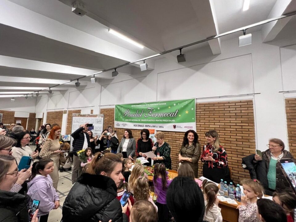 „Universul copilăriei”, văzut prin ochii a peste 600 de preșcolari talentați la Concursul „Penelul fermecat”